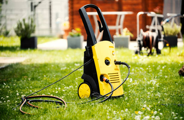 Best Spring Cleaning  in Hales Corners, WI